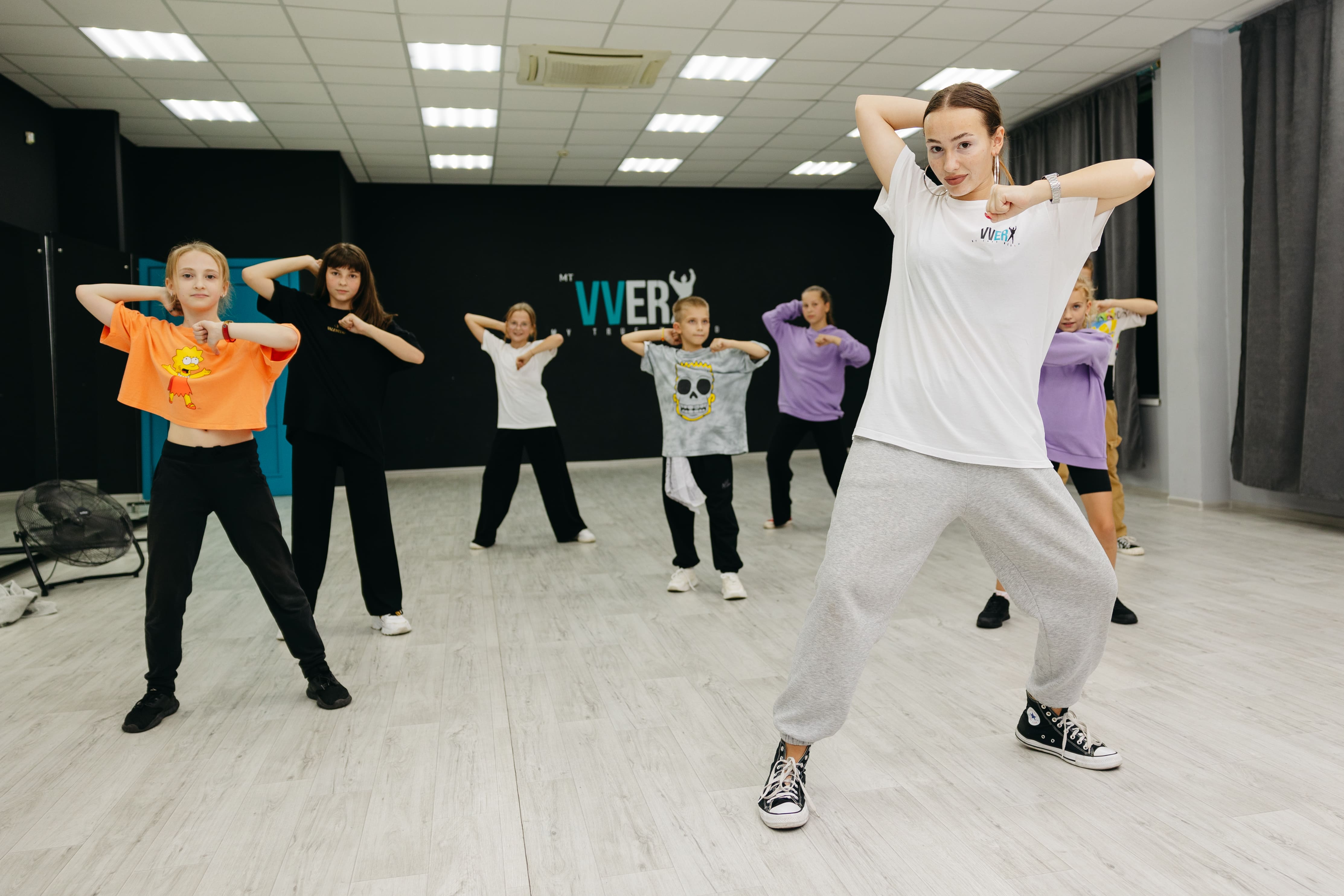 Школа танцев VVERX №12